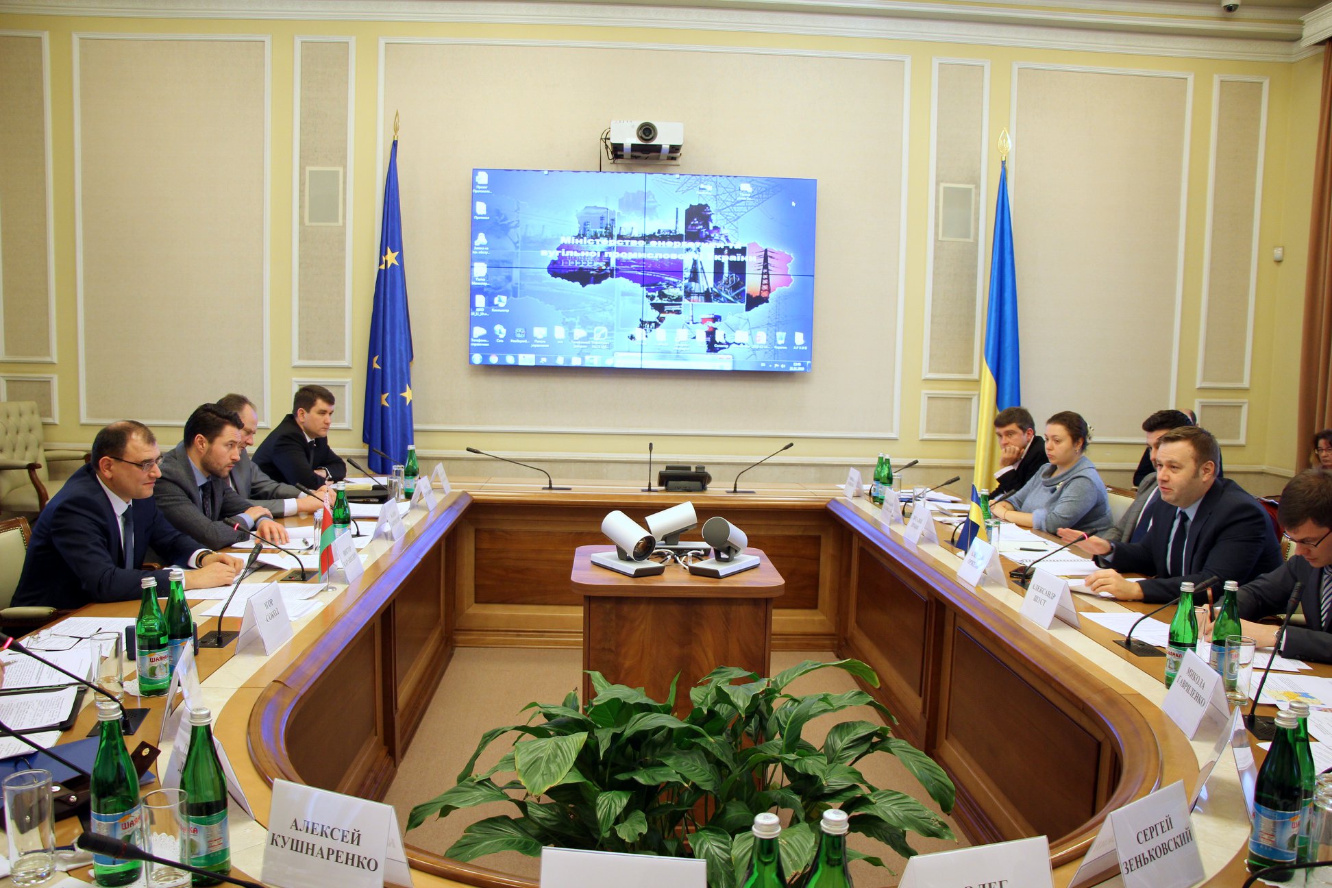 Кабинет министров Украины заинтересован в импорте электроэнергии, которая будет вырабатываться на Белорусской АЭС.
